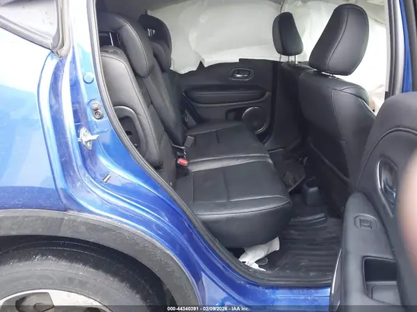 3CZRU6H70JM703252 2018 HONDA HR-V - Image 8