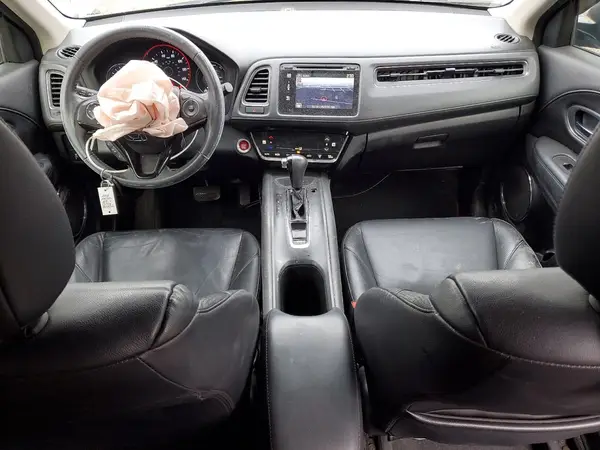 3CZRU6H70JM704076 2018 HONDA HR-V - Image 8