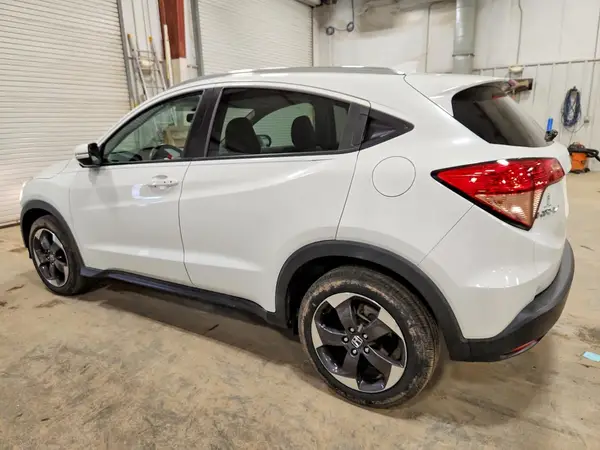 3CZRU6H70JM704577 2018 HONDA HR-V - Image 2