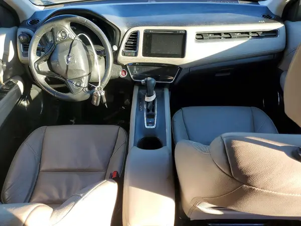 3CZRU6H70JM709388 2018 HONDA HR-V - Image 8