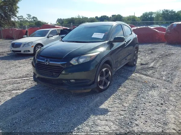 3CZRU6H70JM716020 2018 HONDA HR-V - Image 2