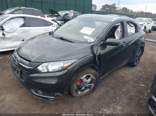 3CZRU6H70JM716051 2018 HONDA HR-V - Image 2