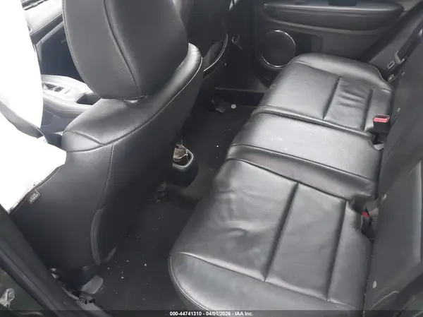 3CZRU6H70JM716051 2018 HONDA HR-V - Image 8