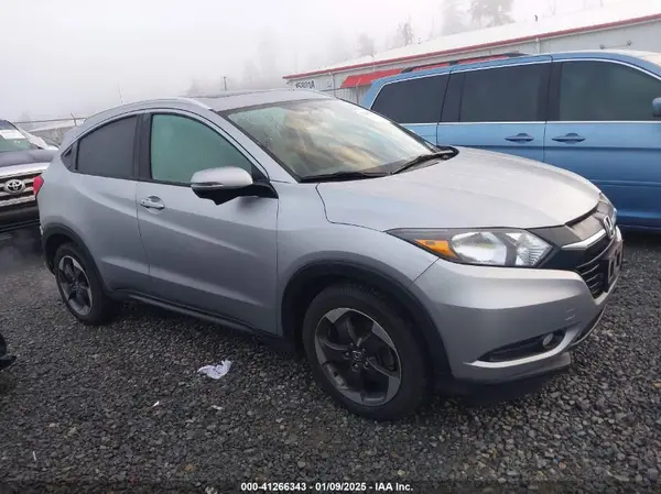 3CZRU6H70JM716180 2018 HONDA HR-V - Image 1