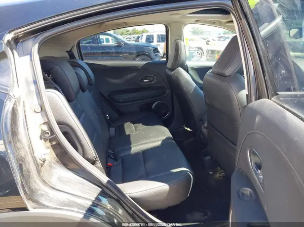 3CZRU6H70KM711790 2019 HONDA HR-V - Image 8