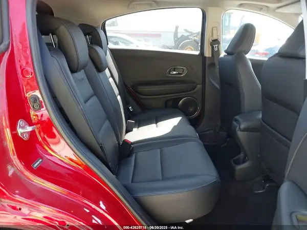 3CZRU6H70KM731859 2019 HONDA HR-V - Image 8