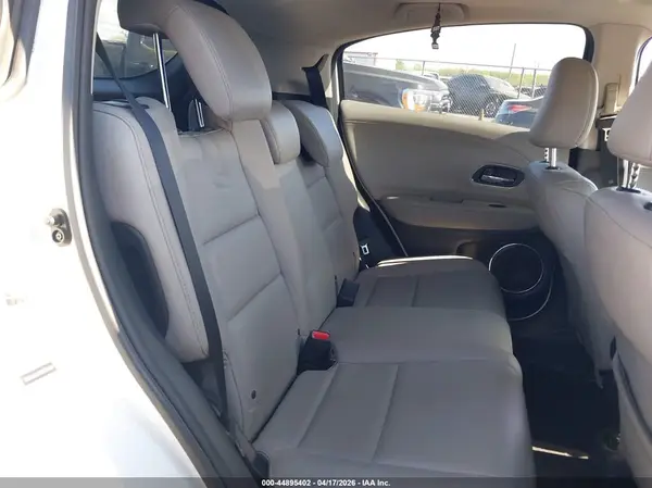 3CZRU6H71GM735183 2016 HONDA HR-V - Image 8