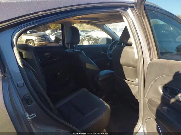 3CZRU6H71GM760276 2016 HONDA HR-V - Image 8