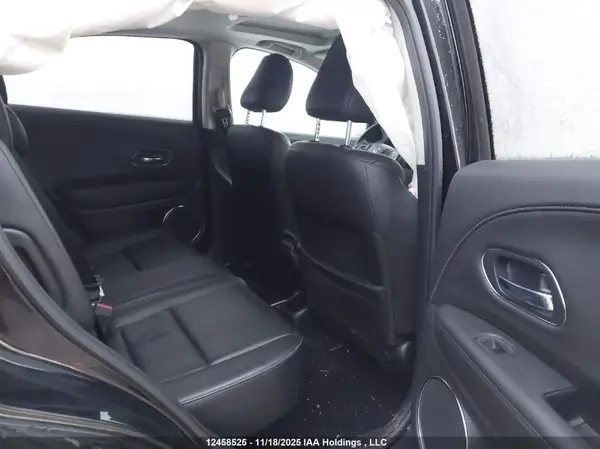 3CZRU6H71HM106606 2017 HONDA HR-V - Image 8