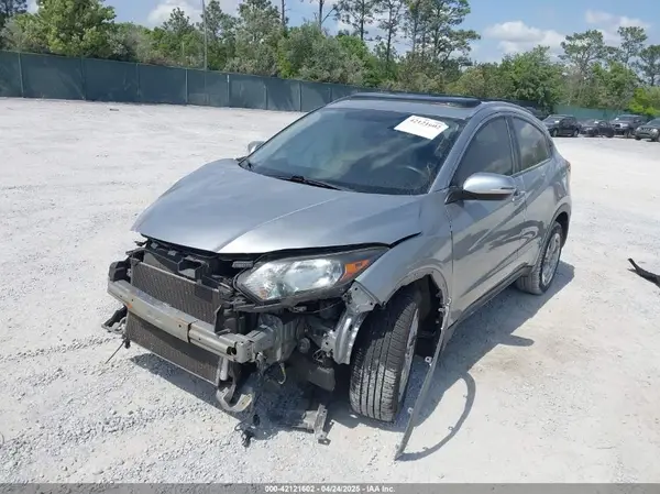 3CZRU6H71HM702881 2017 HONDA HR-V - Image 2