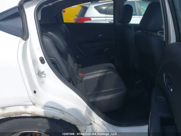 3CZRU6H71JM100469 2018 HONDA HR-V - Image 8