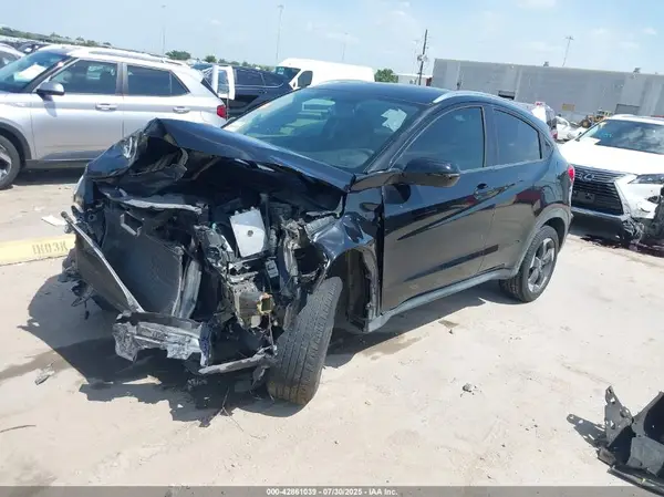 3CZRU6H71JM704913 2018 HONDA HR-V - Image 2