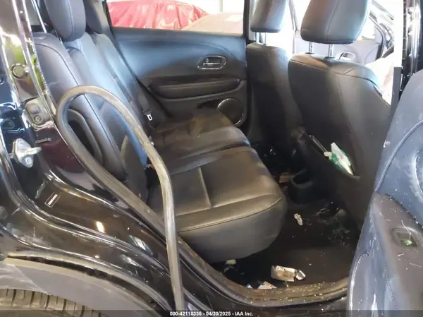 3CZRU6H71JM716138 2018 HONDA HR-V - Image 8