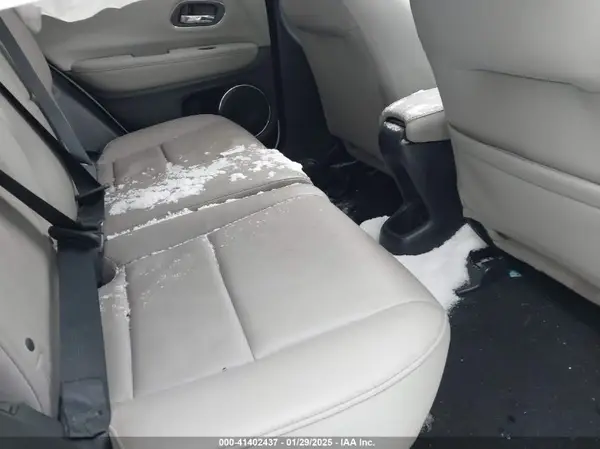 3CZRU6H71JM716527 2018 HONDA HR-V - Image 8