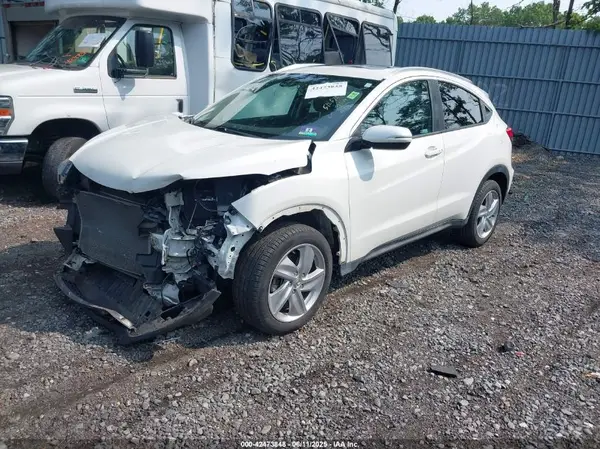 3CZRU6H71KM704816 2019 HONDA HR-V - Image 2