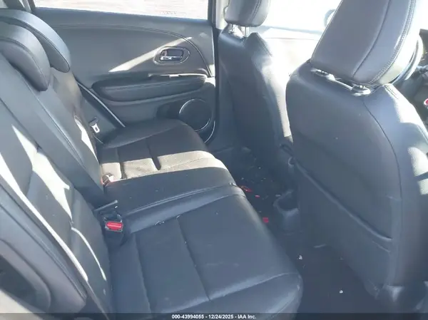 3CZRU6H71KM709207 2019 HONDA HR-V - Image 8