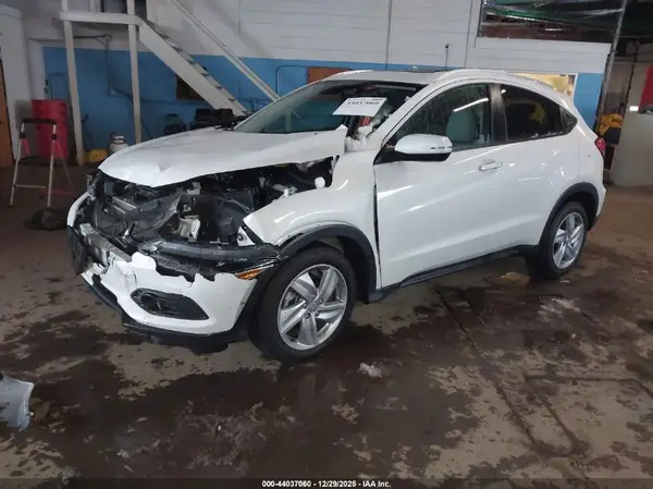 3CZRU6H71KM721938 2019 HONDA HR-V - Image 2