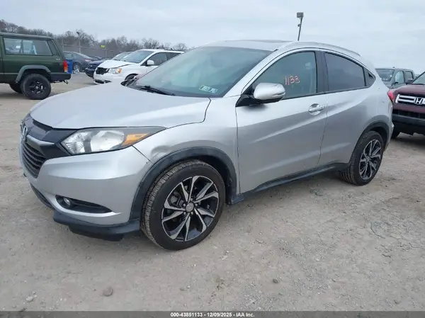 3CZRU6H72GM735046 2016 HONDA HR-V - Image 2