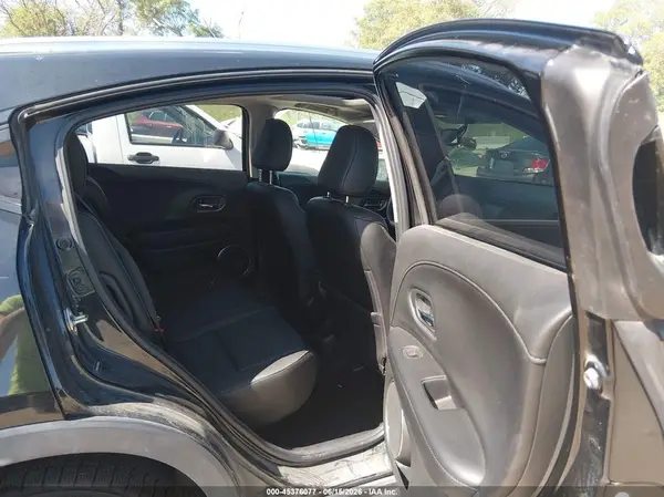 3CZRU6H72GM735130 2016 HONDA HR-V - Image 8