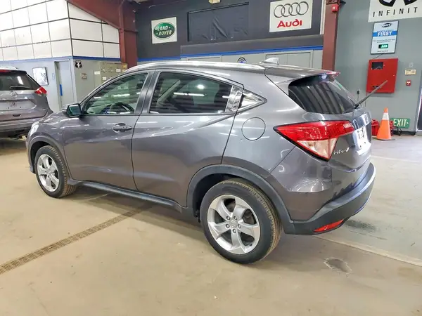 3CZRU6H72GM755393 2016 HONDA HR-V - Image 2