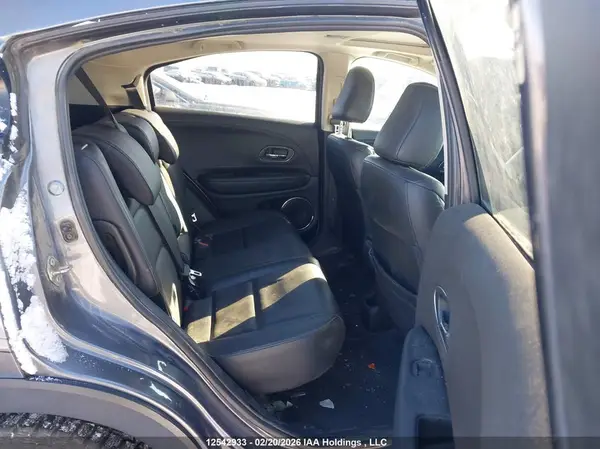 3CZRU6H72HM104492 2017 HONDA HR-V - Image 8