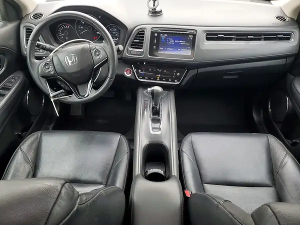 3CZRU6H72HM705384 2017 HONDA HR-V - Image 8