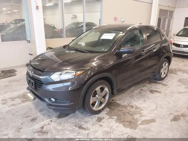 3CZRU6H72HM705434 2017 HONDA HR-V - Image 2