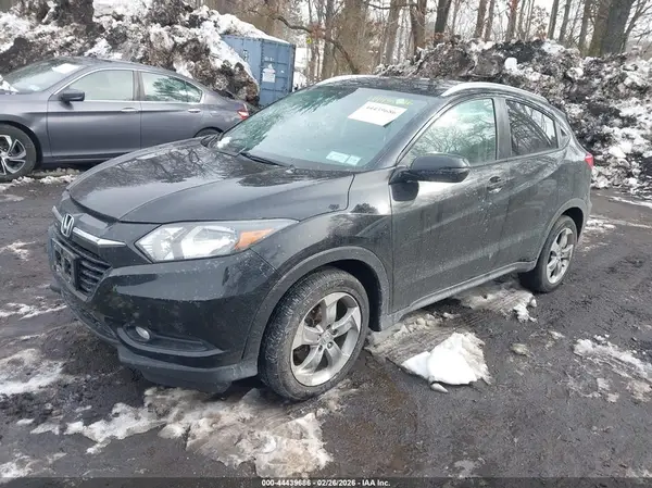 3CZRU6H72HM713288 2017 HONDA HR-V - Image 2