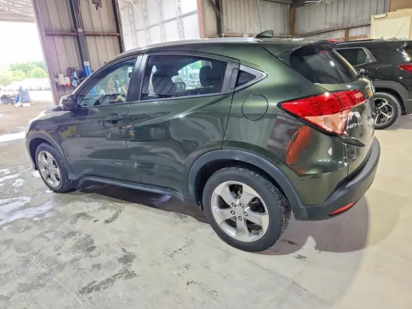 3CZRU6H72HM713484 2017 HONDA HR-V - Image 2