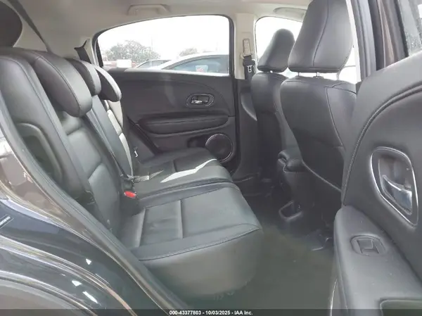 3CZRU6H72HM718457 2017 HONDA HR-V - Image 8