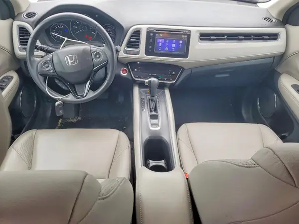 3CZRU6H72HM730026 2017 HONDA HR-V - Image 8