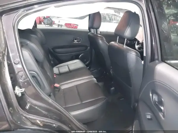 3CZRU6H72HM733623 2017 HONDA HR-V - Image 8