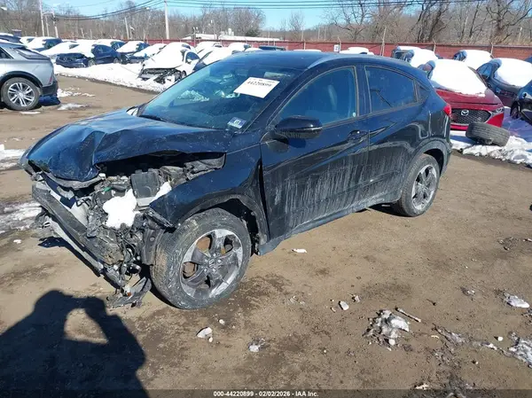 3CZRU6H72JM704905 2018 HONDA HR-V - Image 2