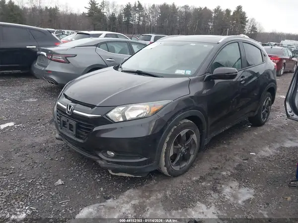 3CZRU6H72JM708338 2018 HONDA HR-V - Image 2