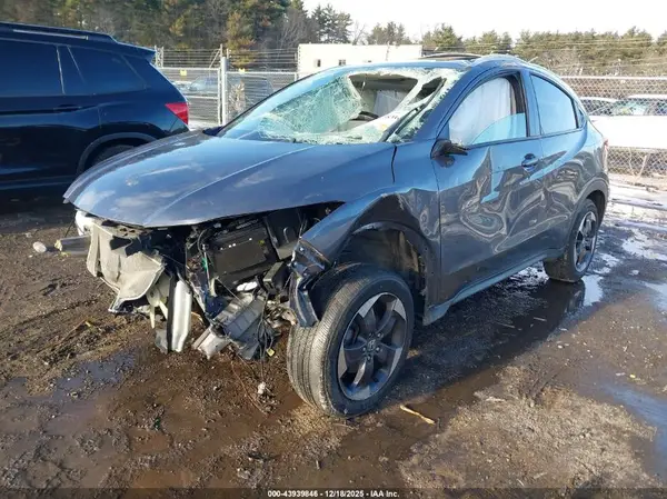 3CZRU6H72JM722742 2018 HONDA HR-V - Image 2