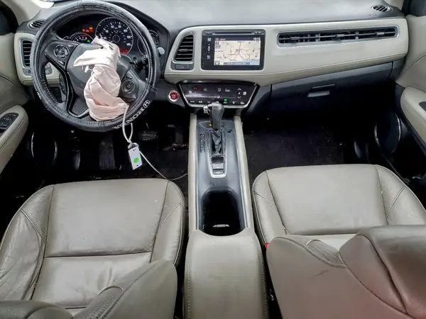 3CZRU6H72JM723017 2018 HONDA HR-V - Image 8