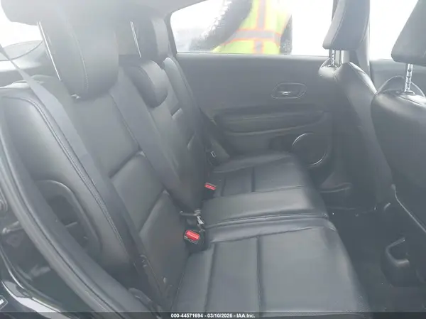 3CZRU6H72KM721902 2019 HONDA HR-V - Image 8