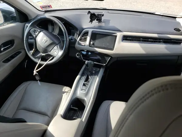 3CZRU6H72KM723004 2019 HONDA HR-V - Image 8