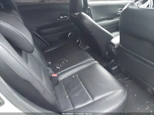 3CZRU6H72KM723178 2019 HONDA HR-V - Image 8