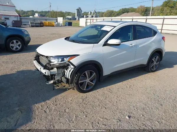 3CZRU6H72MM739951 2021 HONDA HR-V - Image 2