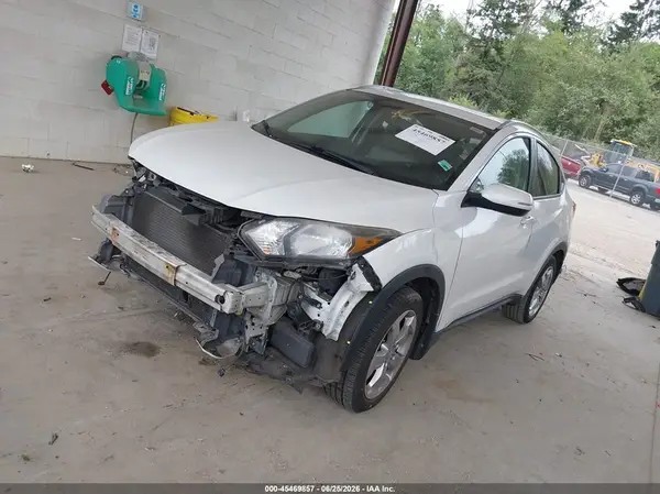 3CZRU6H73GM733046 2016 HONDA HR-V - Image 2