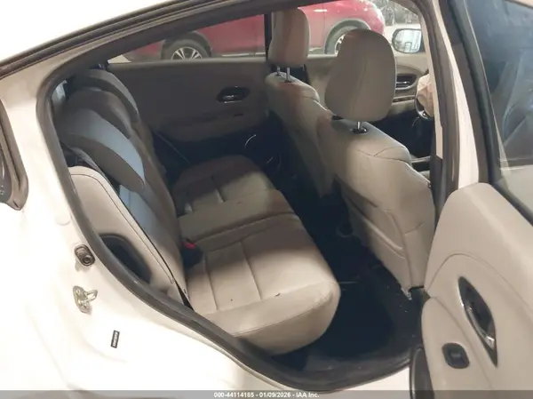 3CZRU6H73GM757394 2016 HONDA HR-V - Image 8