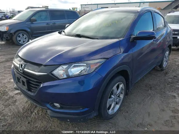 3CZRU6H73HM100046 2017 HONDA HR-V - Image 2