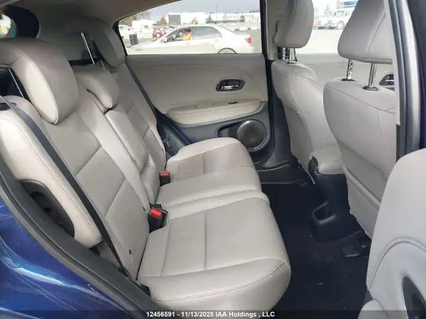 3CZRU6H73HM100046 2017 HONDA HR-V - Image 8