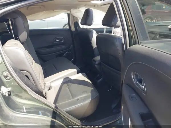 3CZRU6H73HM700341 2017 HONDA HR-V - Image 8