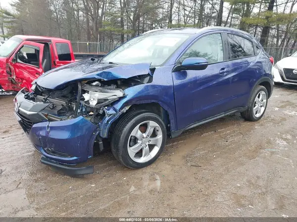 3CZRU6H73HM706673 2017 HONDA HR-V - Image 2