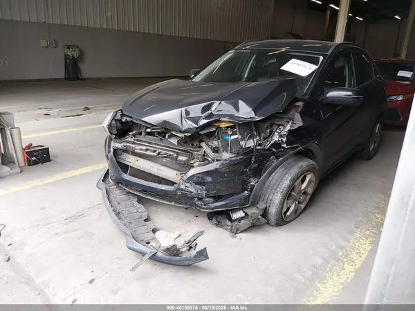3CZRU6H73HM715227 2017 HONDA HR-V - Image 2