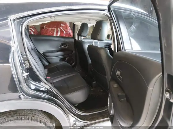 3CZRU6H73HM715227 2017 HONDA HR-V - Image 8