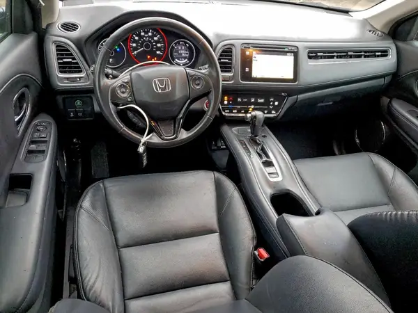 3CZRU6H73HM722114 2017 HONDA HR-V - Image 8