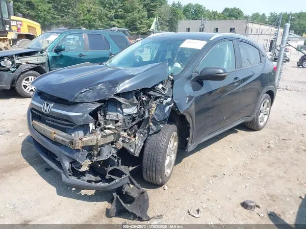 3CZRU6H73HM724350 2017 HONDA HR-V - Image 2